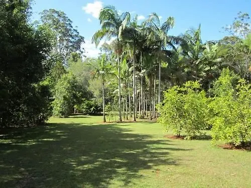 Sunshine Valley Cottages Woombye Деревянный коттедж